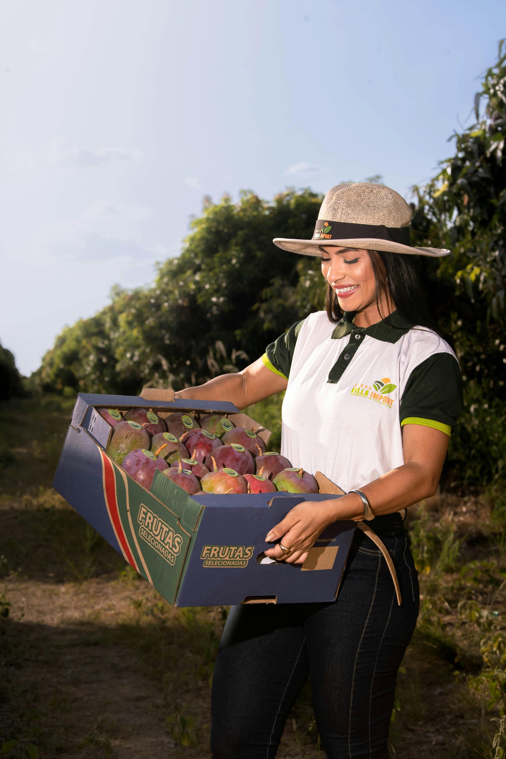 Fruit-Picking Jobs in Canada with Free Visa Sponsorship